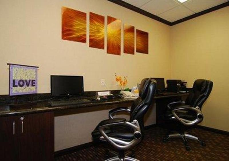 Comfort Inn & Suites Oklahoma City South I-35 Екстер'єр фото